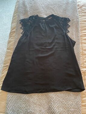 Express Black Lace Cap-Sleeve Shell Top